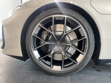Audi RS E-tron GT Performance E-tron Quattro Performance — photo 15