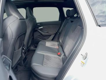 Audi Q6 SUV E-tron E-tron Quattro — photo 11