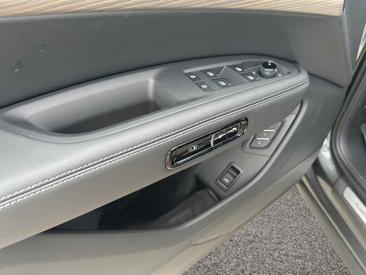 Audi Q7 SUV TDI Quattro Tiptronic — photo 9