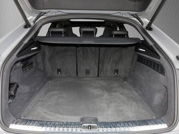 Audi RSQ8 TFSI Quattro Tiptronic — photo 12