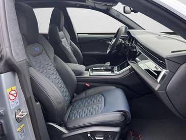 Audi RSQ8 Performance TFSI Quattro Tiptronic — photo 4