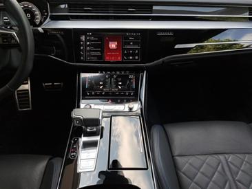 Audi S8 TFSI Quattro Tiptronic — photo 20