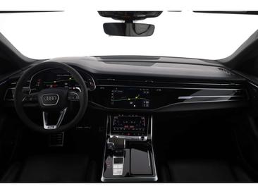 Audi RSQ8 TFSI Quattro Tiptronic — photo 9