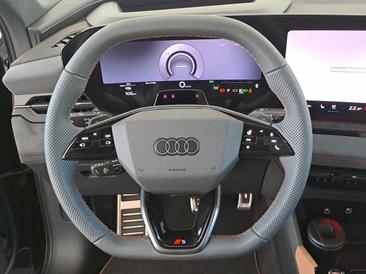 Audi SQ6 SUV E-tron E-tron Quattro — photo 15
