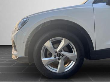 Audi Q3 35 TFSI — photo 8