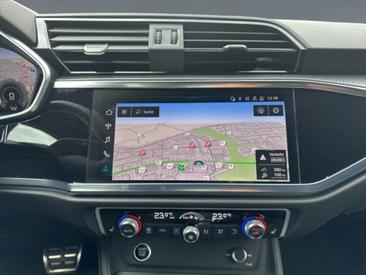 Audi Q3 35 TDI — photo 11