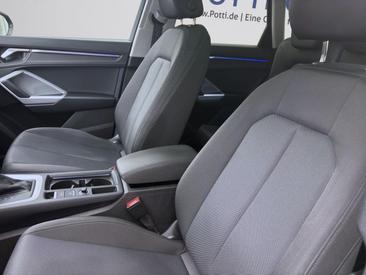 Audi Q3 TFSI E 45 E — photo 10