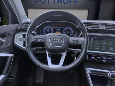 Audi Q3 TFSI E 45 E — photo 12