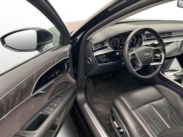 Audi A8 Berline 55 TFSI Quattro — photo 14