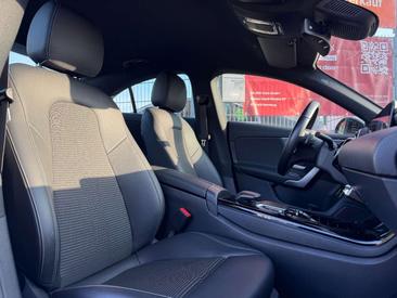 Mercedes CLA Berline 200 — photo 14