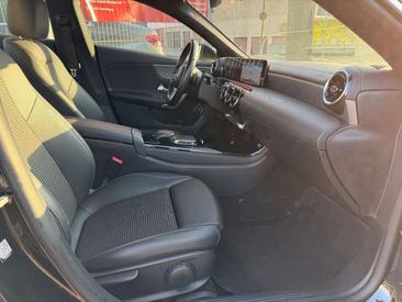 Mercedes CLA Berline 200 — photo 16