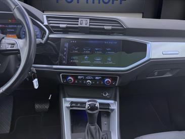 Audi Q3 TFSI E 45 E — photo 15
