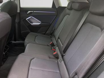 Audi Q3 TFSI E 45 E — photo 16