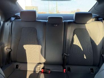 Mercedes CLA Berline 200 — photo 28