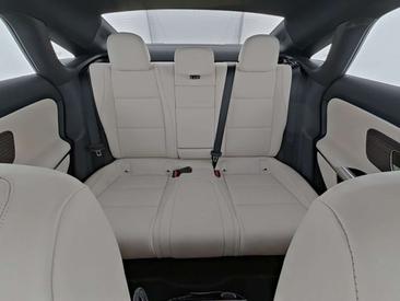 Mercedes CLA Berline 250 — photo 8