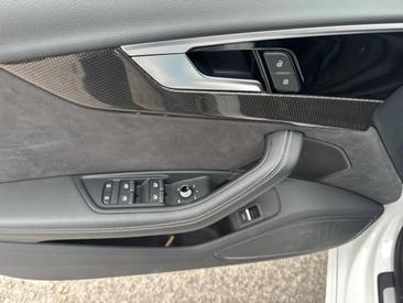 Audi S 4 Avant TDI — photo 16