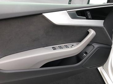 Audi A5 Cabriolet 35 TFSI — photo 9