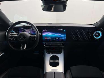 Mercedes CLA Berline 250 — photo 10
