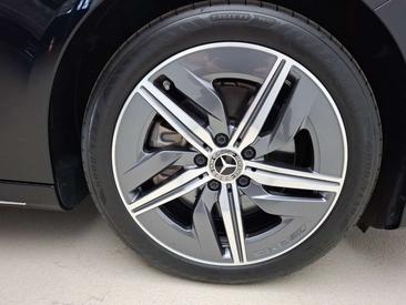Mercedes CLA Berline 250 — photo 24