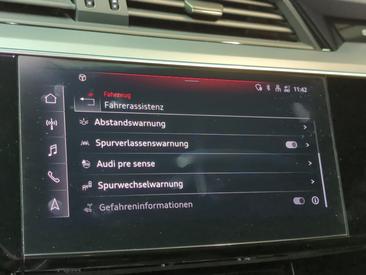 Audi Q8 E-tron E-tron Black Edition 50 Quattro 230 KW — photo 15