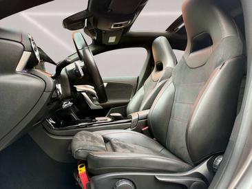 Mercedes CLA Berline 180 — photo 14