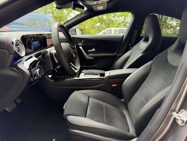 Mercedes CLA Berline 200 — photo 13