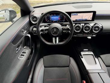 Mercedes CLA Berline 200 — photo 18
