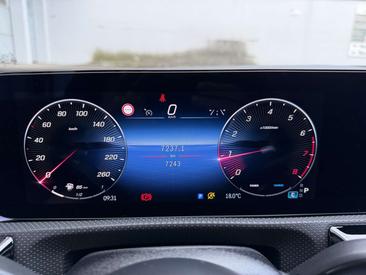 Mercedes CLA Berline 200 — photo 20