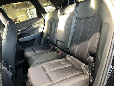 Audi Q3 35 TFSI — photo 10