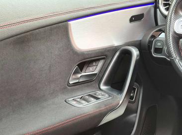 Mercedes CLA Berline 180 — photo 33