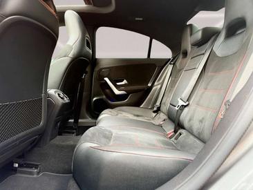 Mercedes CLA Berline 180 — photo 35