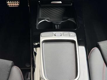 Mercedes CLA Berline 200 — photo 41