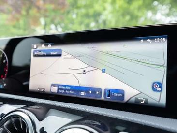Mercedes CLA Berline 180 — photo 11