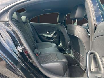 Mercedes CLA Berline 200 D — photo 12