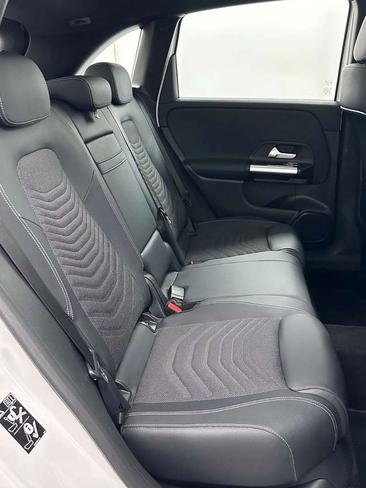 Mercedes Classe B Berline 200 D — photo 19