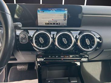 Mercedes CLA Berline 200 D — photo 18