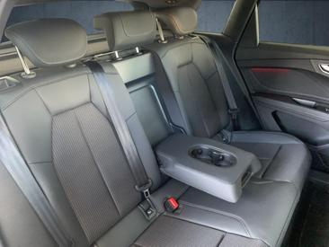Audi Q4 E-tron 40 150 KW — photo 17