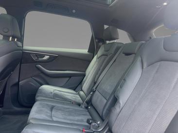 Audi Q7 Competition Plus 50 TDI Quattro — photo 9