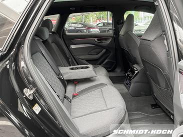 Audi A6 Avant 40 TDI — photo 12