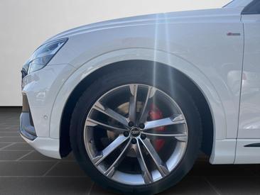 Audi Q8 50 TDI Quattro — photo 8