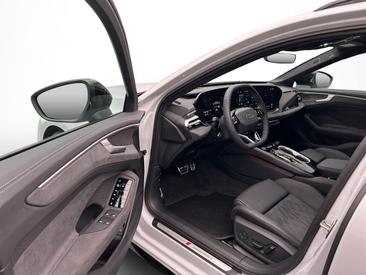Audi A6 Avant TFSI E 55 E Quattro — photo 14