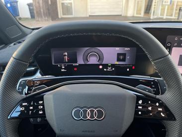 Audi Q3 E-hybrid — photo 9