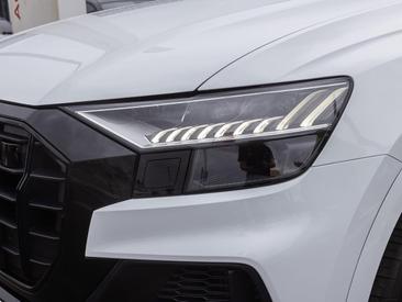 Audi SQ8 TFSI — photo 9