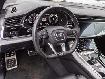 Audi SQ8 TFSI — photo 13