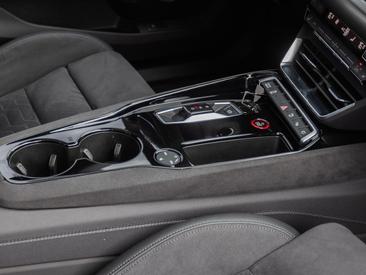Audi E-tron GT Berline RS E-tron GT 440 KW — photo 30