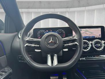Mercedes GLA 200 — photo 10