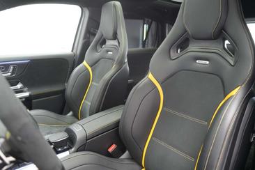 Mercedes GLA 45 S 4MATIC — photo 11
