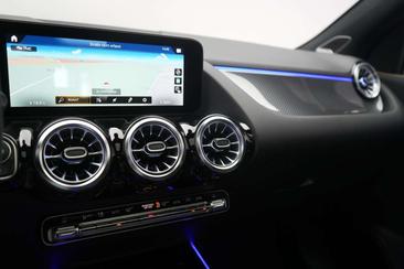 Mercedes GLA 45 S 4MATIC — photo 34