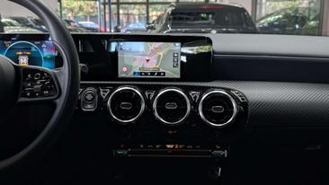 Mercedes CLA Berline 200 D — photo 21