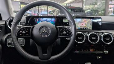 Mercedes CLA Berline 200 D — photo 22